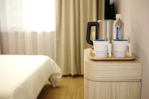 airbnb vs hotel
