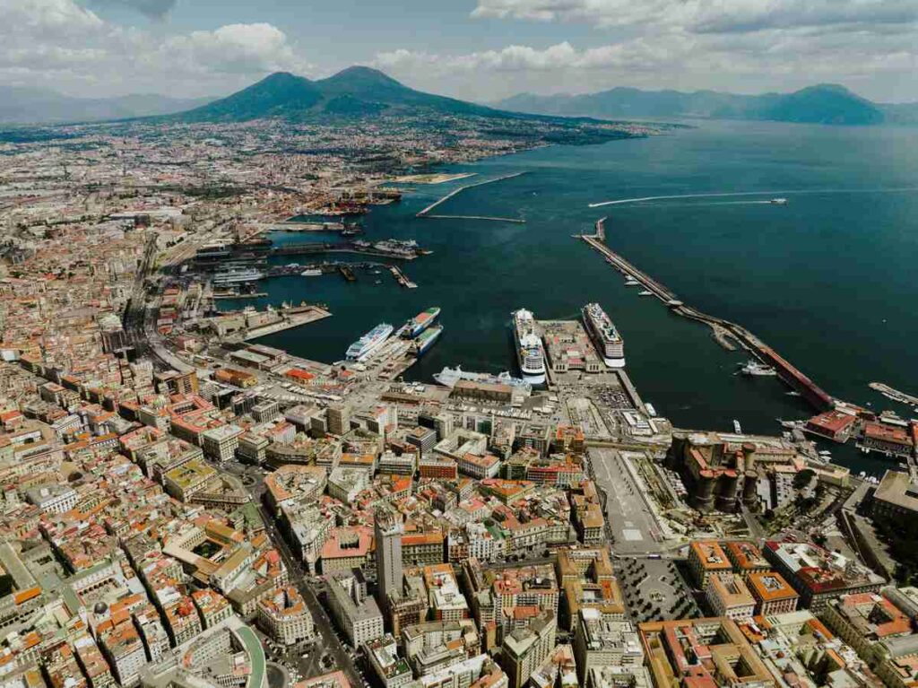 normativa casa vacanze napoli